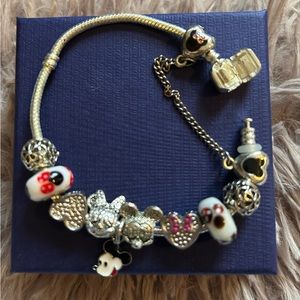 Disney lovers pandora-esque bracelet